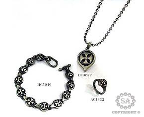 Lucky Leaf 
Jewellery Set 
for men 
