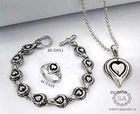 Heart - shaped 
Jewellery Set for Men
